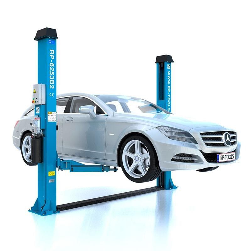 Réparation voiture dans un garage en libre-service MySelfgarage